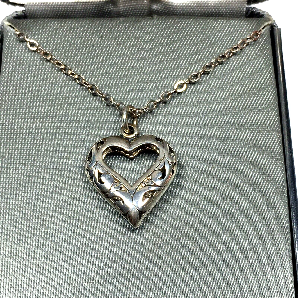 Collar colgante Jezlaine de plata esterlina con pergamino corazón hinchado cadena de 24" Foto 3 de 4