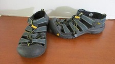 KEEN Blue CLOSED TOE HIKING WATER SANDALS SHOES Kids Size 3