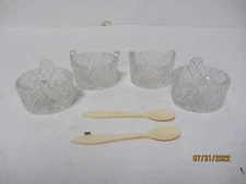 4 VINTAGE FRANCE CUT CRYSTAL GLASS BASKET SHAPE INDIVIDUAL SALTS W/2 SPOONS