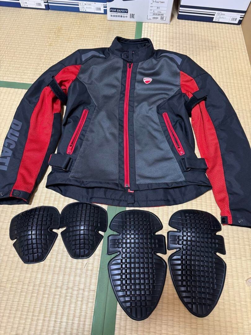 Ducati 純正 Speed Air C2 テキスタイルジャケット Sサイズ Ducati Speed Air C2 Fabric Jacket by Spidi in Black/Red