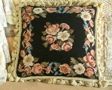 16" Beautiful Decorative Floral Wreath Hand Crafted Needlepoint Pillow Cover