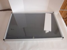 Enclosed Bulletin Board, 2RXD2 F53T 