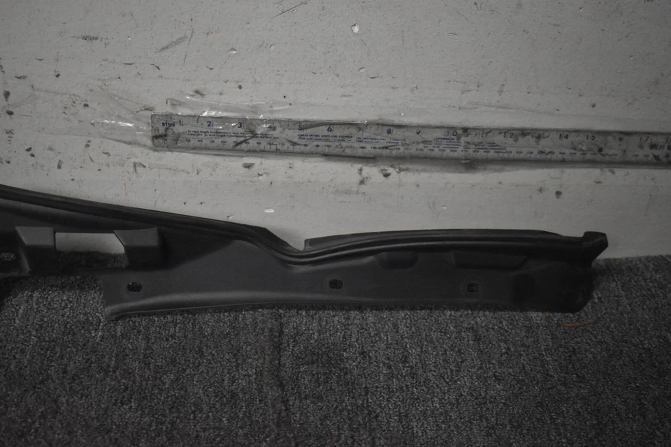 Infiniti QX60 2013-2015 puerta trasera lateral derecha moldura de fábrica OEM Foto 3 de 4