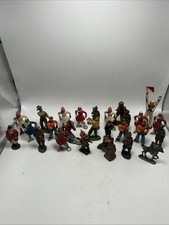 Vintage Lot of 20 Lead Figures Army Skaters