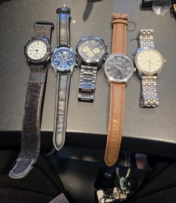 5 Lot Men WATCH Modern Design Sean Jean Folio Terner Yazole C201