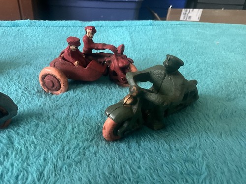 VINTAGE CAST IRON MOTORCYCLES LOT OF 4 - HUBLEY? - Picture 6 of 16