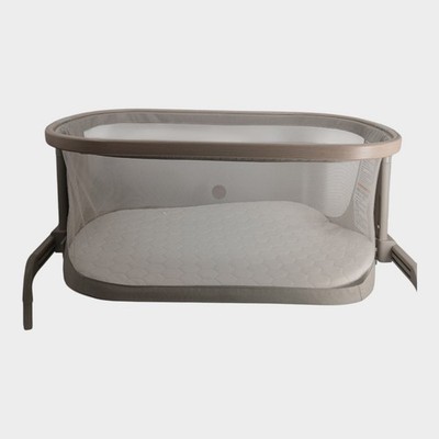 Maxi-Cosi Baby Portable Iora Bedside Bassinet with Multiple Positions
