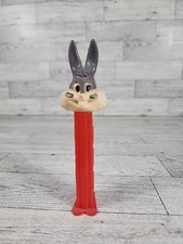 Vintage Pez Dispenser Bugs Bunny Red Stem 1970s Austria Pat 3.9 Footed