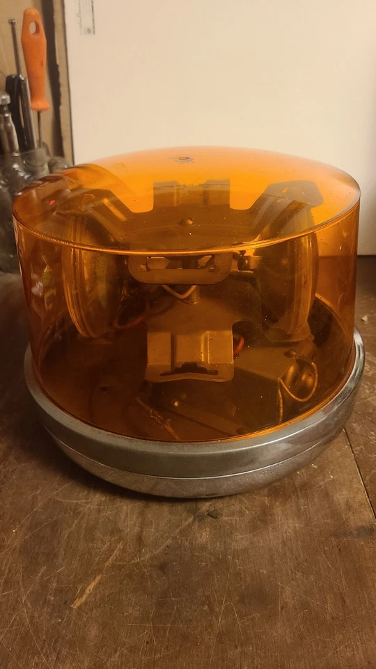 Dietz 211 Holmes Wrecker 211 желтый вращающийся маяк 12 В работает - Изображение 4 из 4