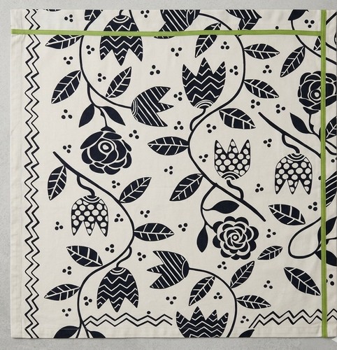 Gudrun Sjoden 54x54 Tablecloth Ecru Black Folk Art Floral Green Trim Square