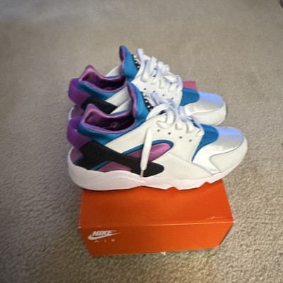 Nike Air Huarache Size 10