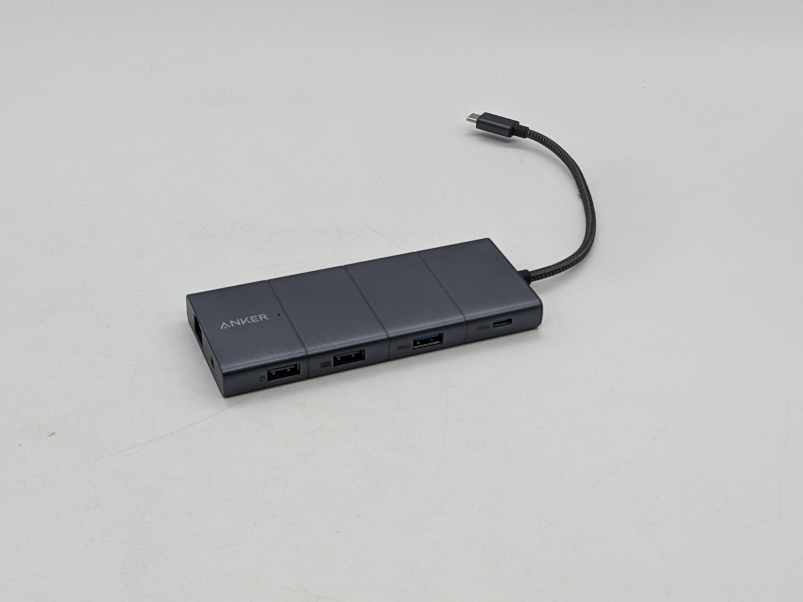 Anker 565 11-in-1 USB-C A hub 10Gbps 4K DP DisplayPort 100W PD 2.0 data ethernet