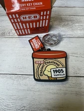 H-E-B Brand Shop Key Chain HEB Creamy Creations 1905 Vanilla Ice Cream Keychain