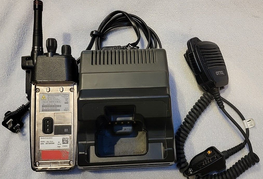 Harris XG25 P25 UHF portable radio 378470 W/ Accessories LOADED