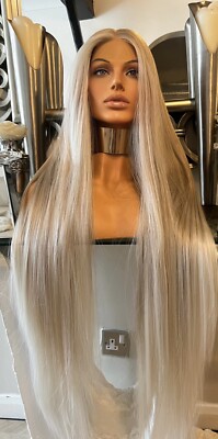 Blonde Lace Front Perücke KIM K Lace Front Luxus Haar Transparent Lace Mittelteil