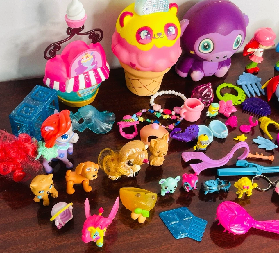 Huge Misc Toy Lot Doll House Figures Animal Squishy Ponies Brushes Accessories - Image 4 of 4