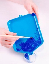 Tidy Crafts Glitter, Bead, Powder Funnel Tray 1510
