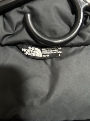 The North face Puffer Size Small Boys - Picture 3 of 5