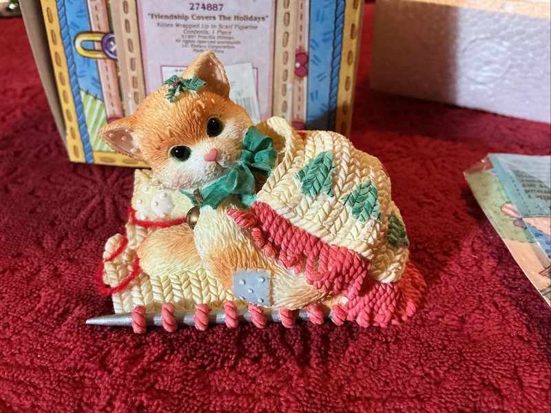 VINTAGE Calico Kittens Enesco “Friendship Covers The Holidays” No. 274887