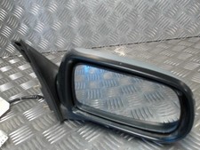Retroviseur droit (ou coque) Mazda 626