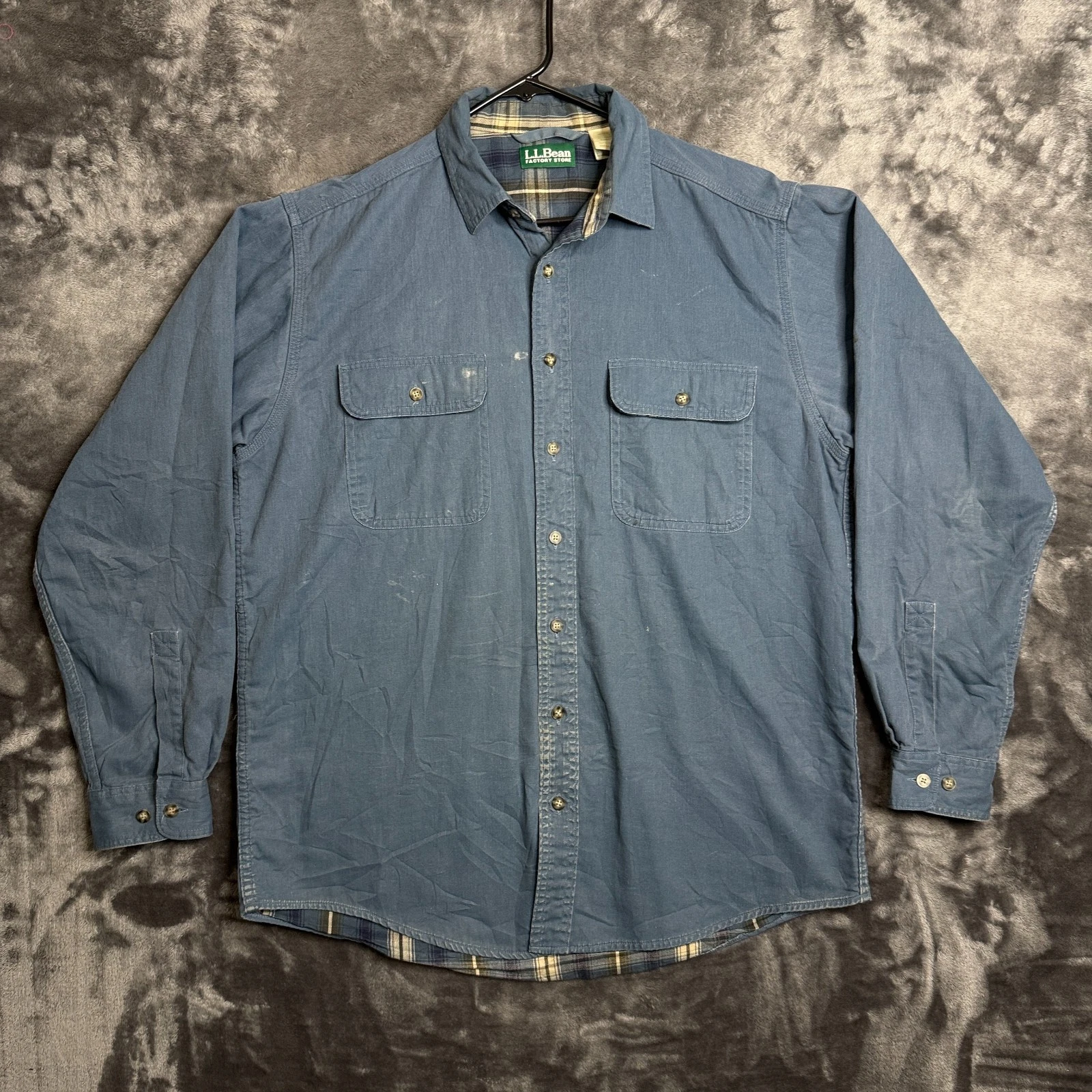 L.L. Bean Mens Flannel Lined Long Sleeve Button Up Size Medium Double Pocket