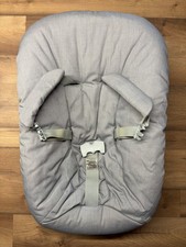 Stokke Tripp Trapp Newborn Set / Babyschale / in grau
