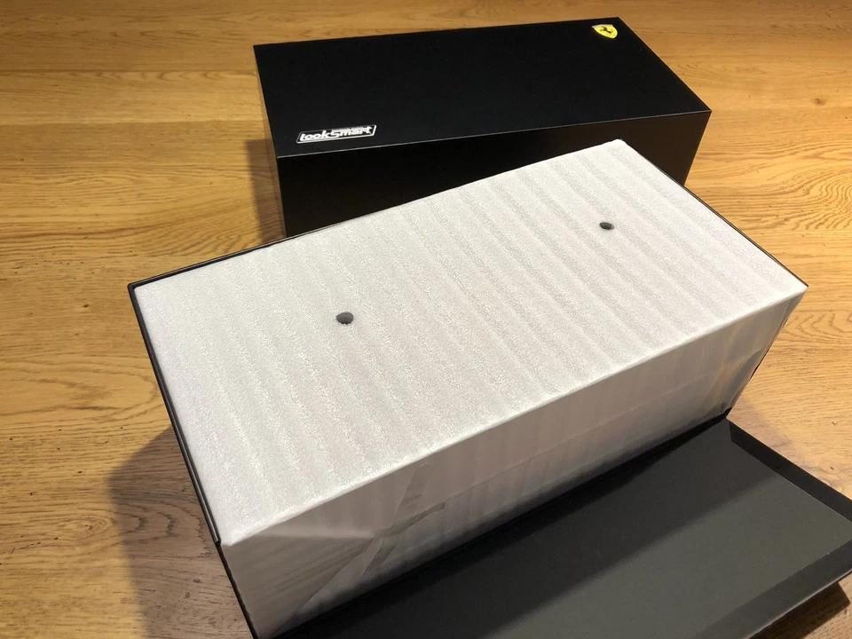 Looksmart Ferrari 499P #51 Winner Le Mans 2023 1:18 - Immagine 4 di 4