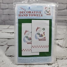 Jack Dempsey Stamped White Decorative Hand Towel Pair 17"X28"-Santa new