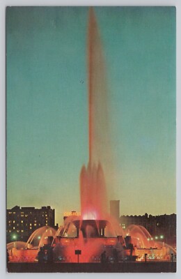 Buckingham Memorial Fountain At Night - Chicago, Illinois Unposted Postcard