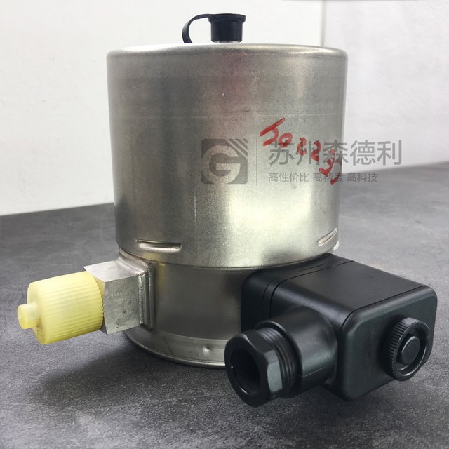 WIKA Pressure Gauge With Alarm Contact 23330100 for sale online eBay