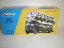 Corgi 35201  Daimler CW Utility Bus Green Line London Transport still sealed