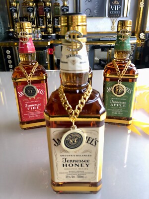 Jack Daniels Tennessee Honey - Limited Excalibur Lounge Edition 2025 -