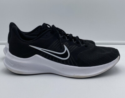 Nike Downshifter Woman s Black 8.5 Mint Condition. Worn Once.