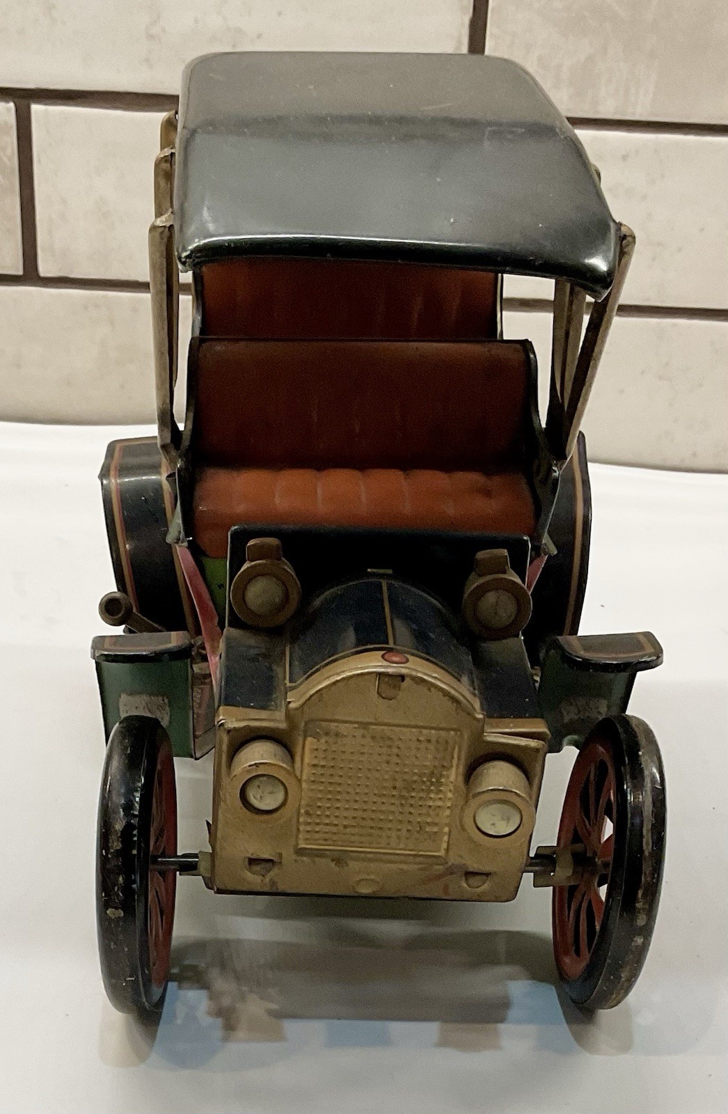 Vintage Lever Action Tin Model T Buggy, Modern Toys Japan Works!