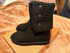 UGG Australia W Classic Cardy Black Knit Butt...