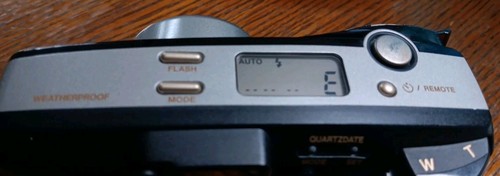 Olympus Infinity Super Zoom 3500 DLX 35mm Point & Shoot Film Camera & Case - Picture 8 of 13