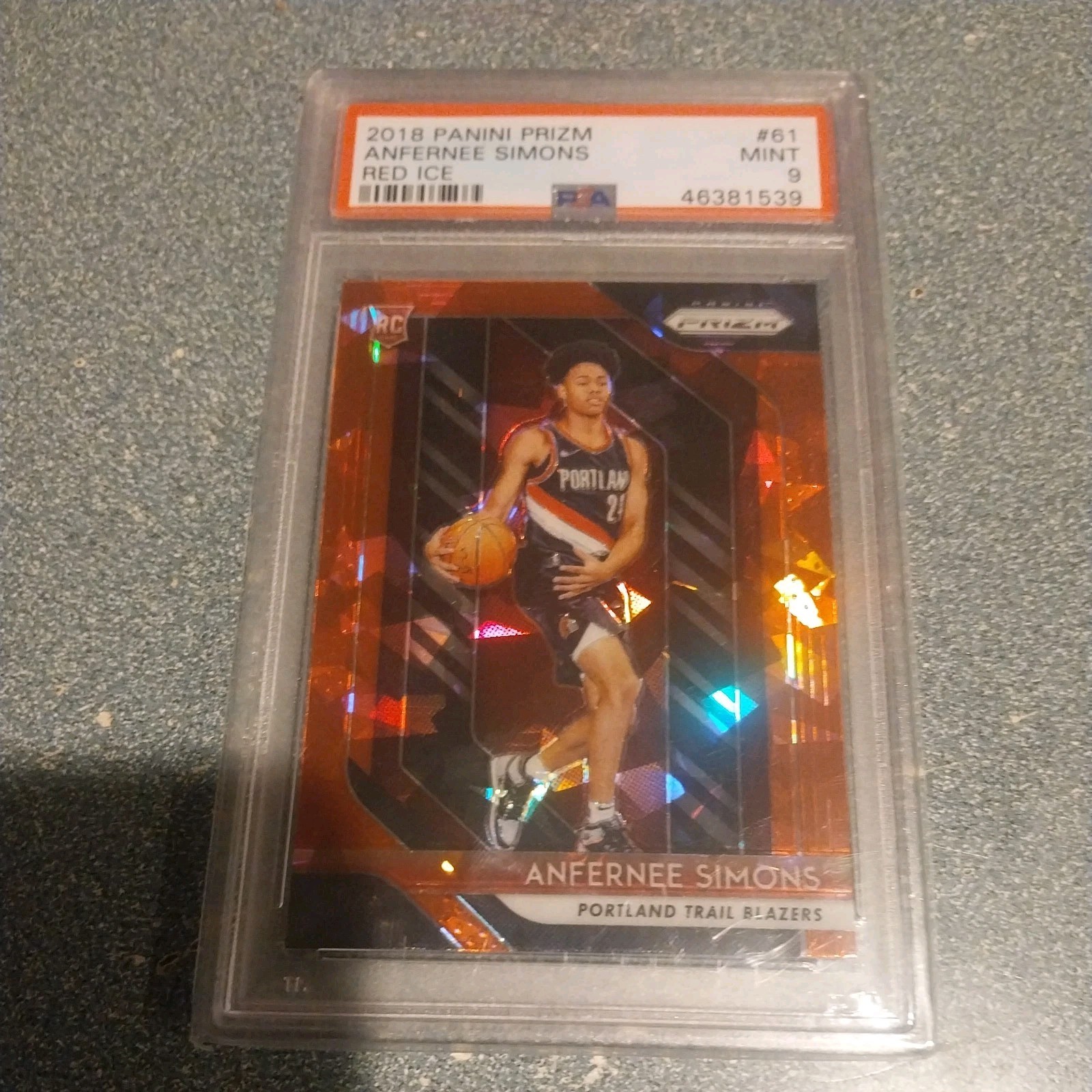 2018-19 Panini Prizm - Anfernee Simons #61 Red Ice Prizm (RC)