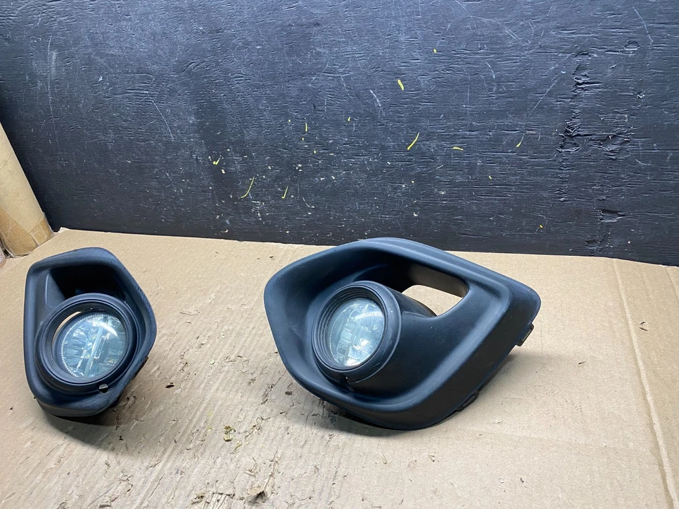 2013 to 2015 Mitsubishi Outlander Sport Left+Right Side Fog Lights T1634 PS - Image 3 of 4