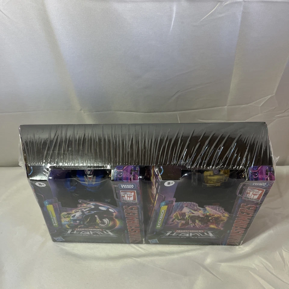 MISB Hasbro Takara Transformers Legacy deluxe Kickback Prime Arcee Holiday 2 lot - Image 4 of 4