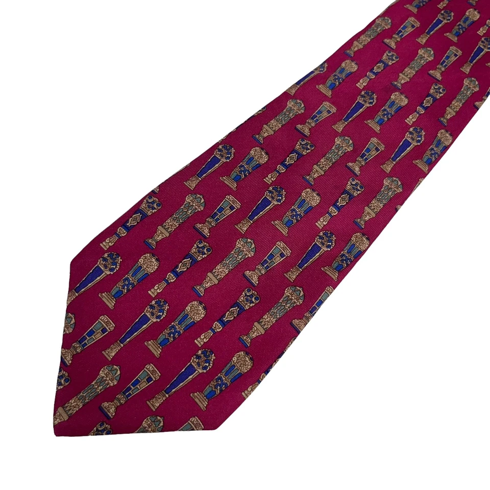 Jarrones con corbata Salvatore Ferragamo para hombre vino rojo y azul seda 3,5" (W) x 56,5" (L) guc Foto 4 de 4