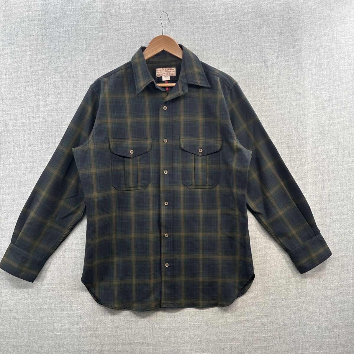 VINTAGE CC Filson Wool Shirt Medium Brown Plaid Long Sleeve VINTAGE CC Filson Wool Shirt Medium Brown Plaid Long Sleeve