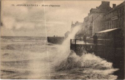 CPA ARROMANCHES Tie d'Equinoxe (1225635)