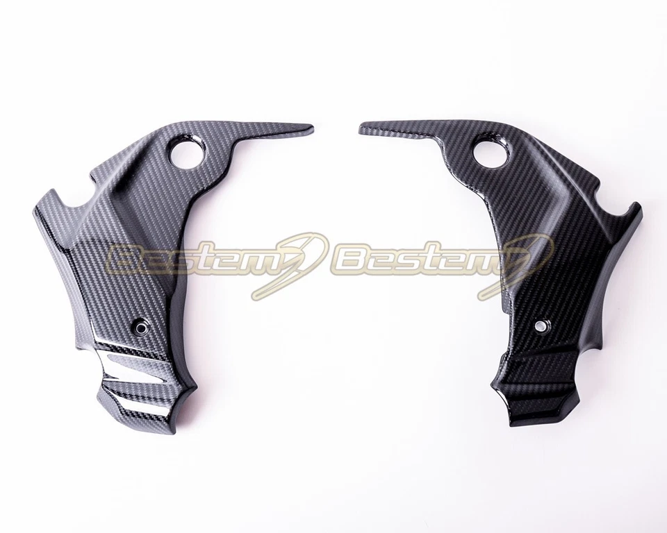 Cubierta pivotante panel lateral inferior fibra de carbono Kawasaki ER-6N 2009-2011 Foto 3 de 4