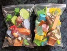 Großes Konvolut McDonalds Happy Meal Angry Birds, Schweine, Blöcke und Katapaulte Spielzeug