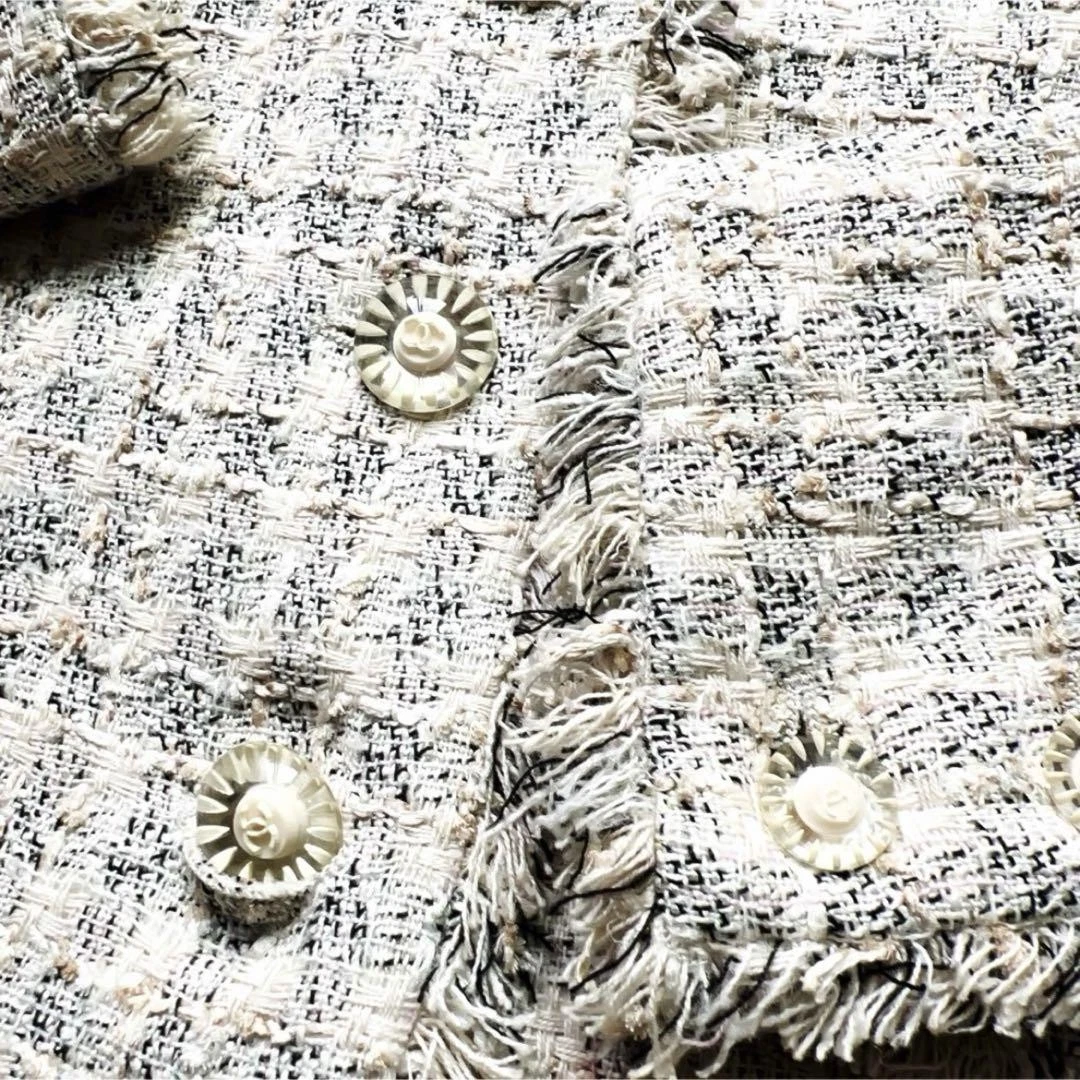 Giacca Chanel Gripore tweed pastello con cura