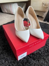 Kelly  Katie White Pumps