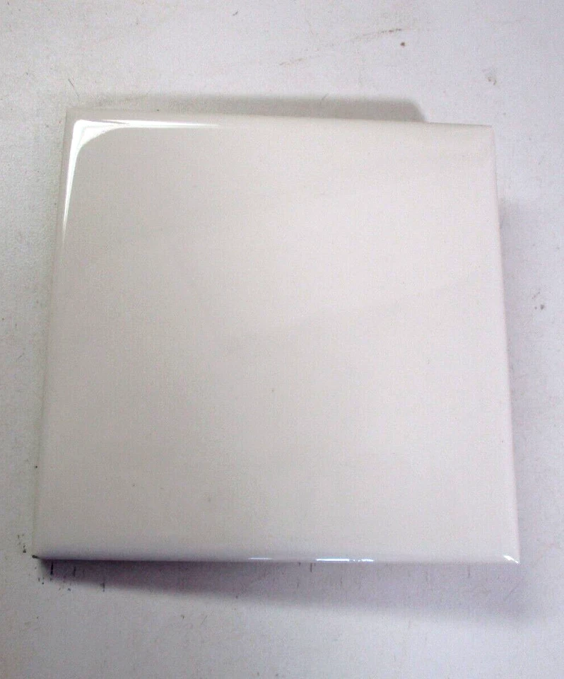 1 Azulejo Mosaico EE. UU. 4-3/8" Brillo Crema Blanco Cerámica Pared Años 50 Retro De Colección Foto 4 de 4