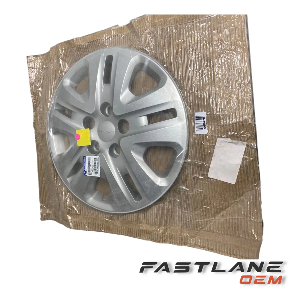 Dodge Grand Caravan 2013-2020/cubierta de rueda de viaje nueva OEM 04726433AA Foto 2 de 4