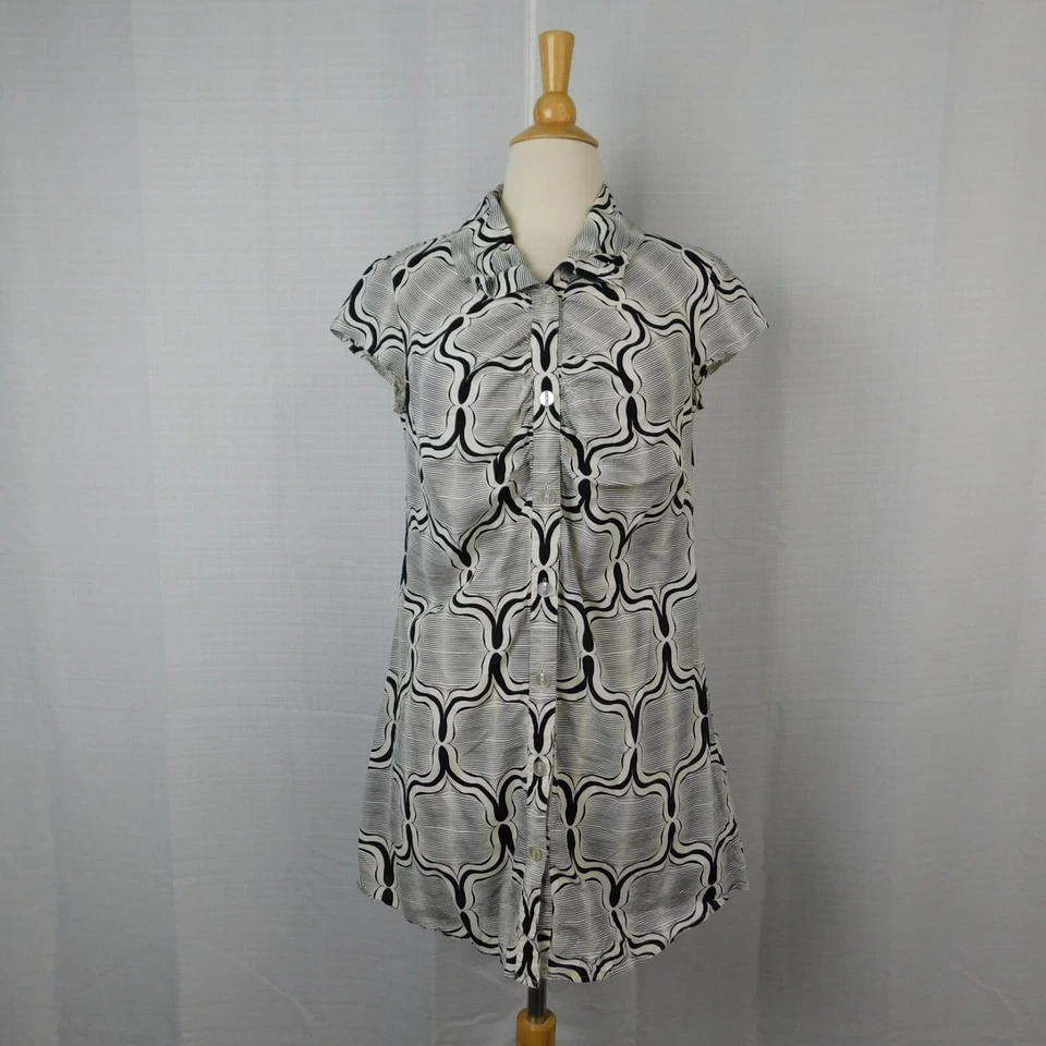 Vestido camisero Mossimo para mujer estampado abstracto con botones delanteros manga gorra - pequeño #5755 Foto 2 de 4