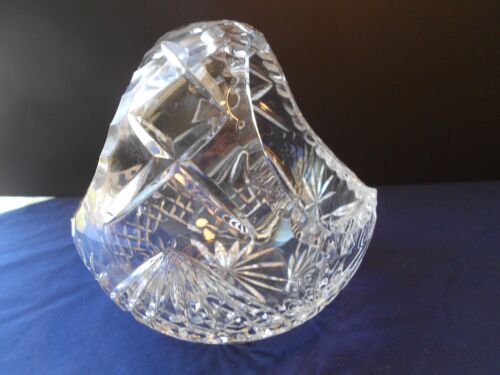 Savannah by Macryl Crystal Round Basket  Fans Diamonds Criss Cross 5 1/2"  - Picture 1 of 4